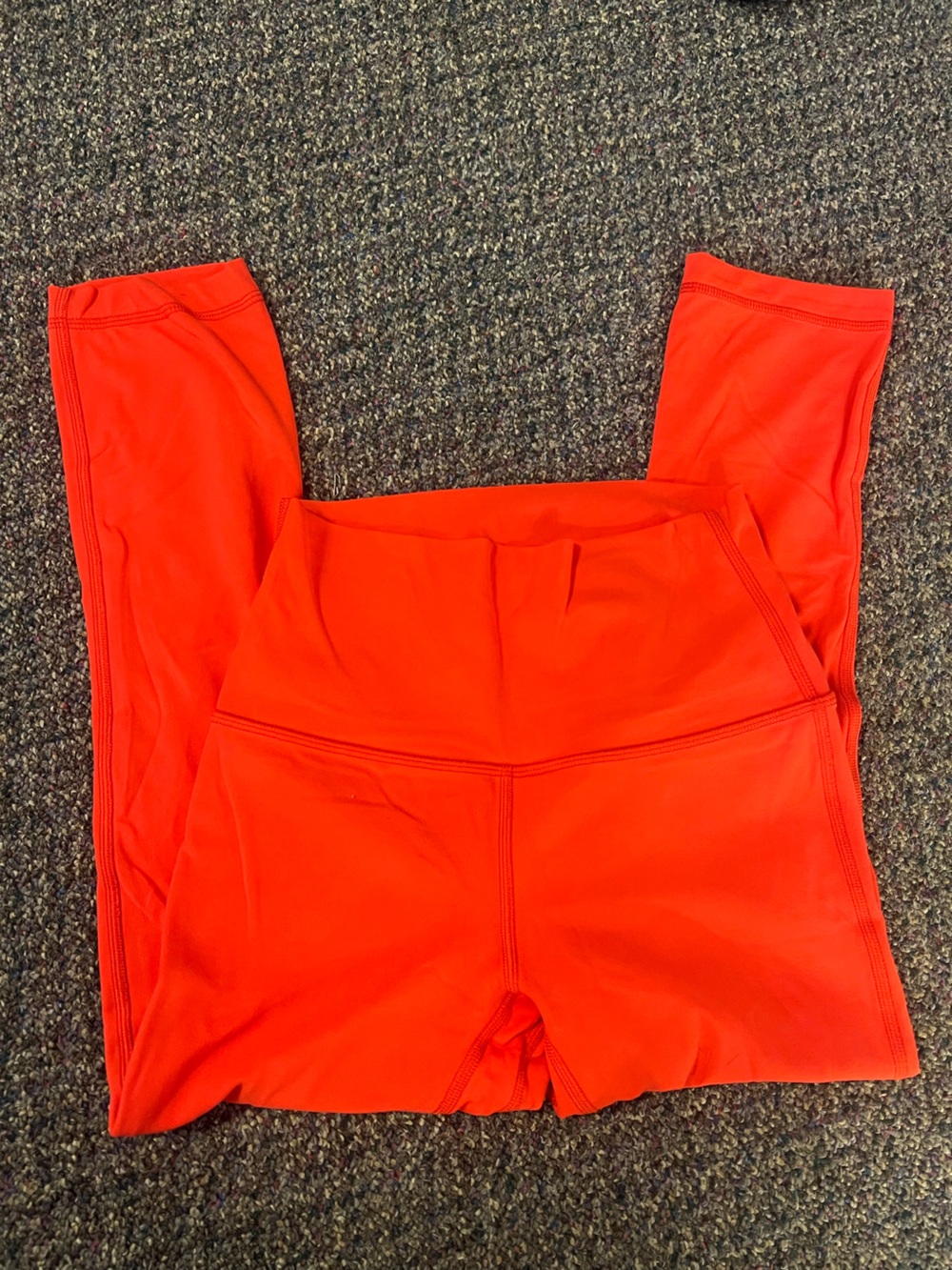 Red 3/4 length Lululemon leggings
